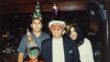 With-Appi-Salman-Uncle-and-Shayan-Bhaiya-Chiang-Mai-Thailand-December-24-1997
